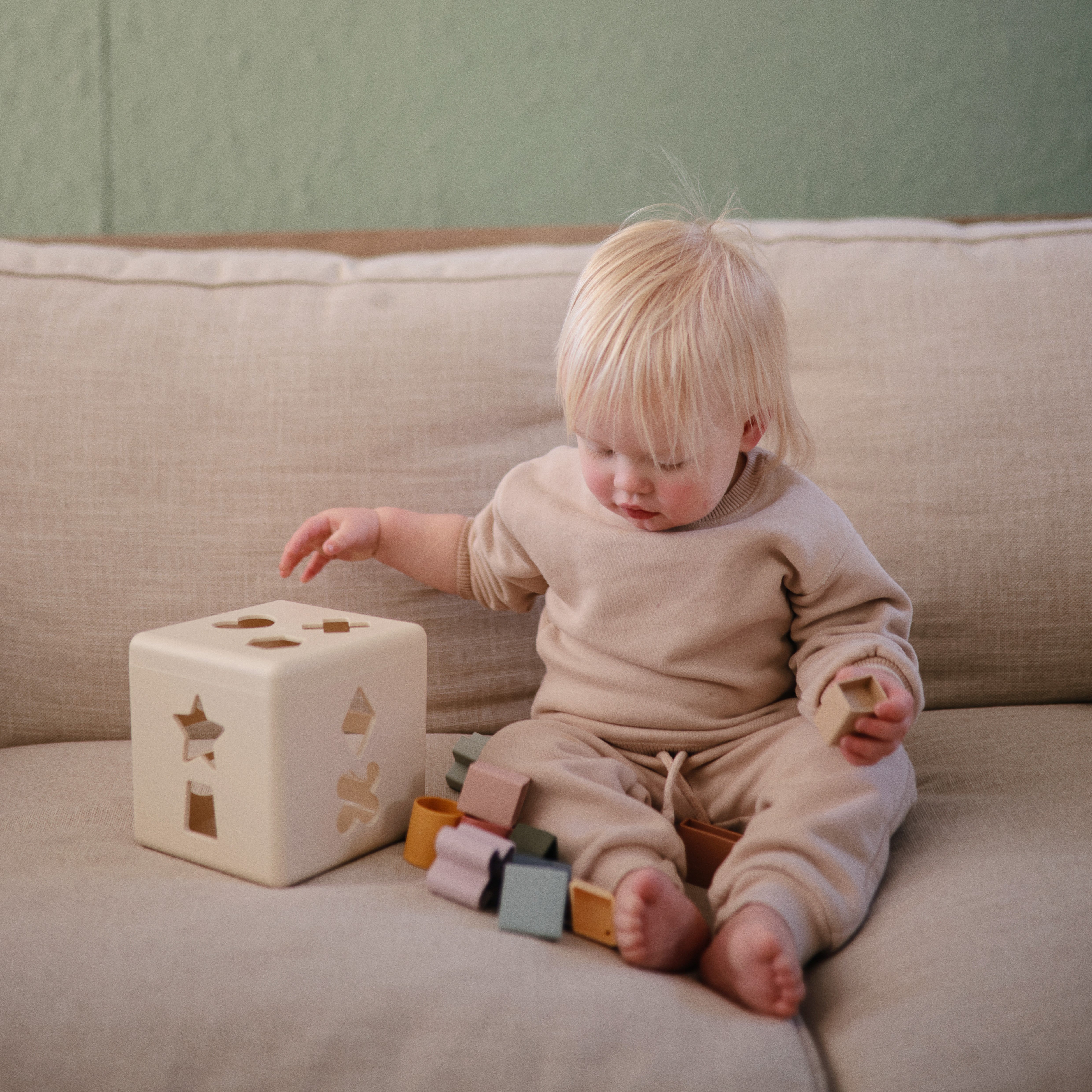 Mushie Shape Sorting Box - Original-